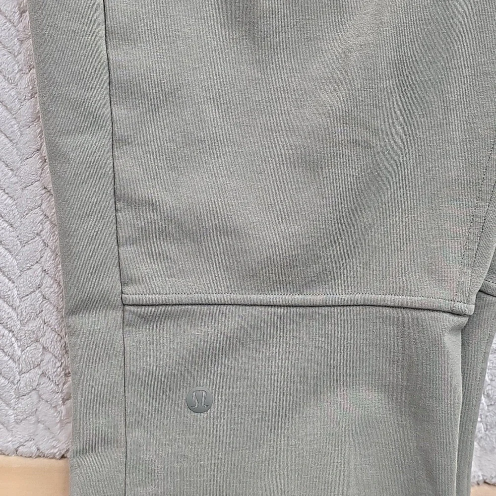 Lululemon City Sweat Jogger Mens Medium Sage Green French Terry Pants LM5943S